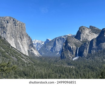 畅享lesbabes在线视频播放，探索多元化的精彩内容